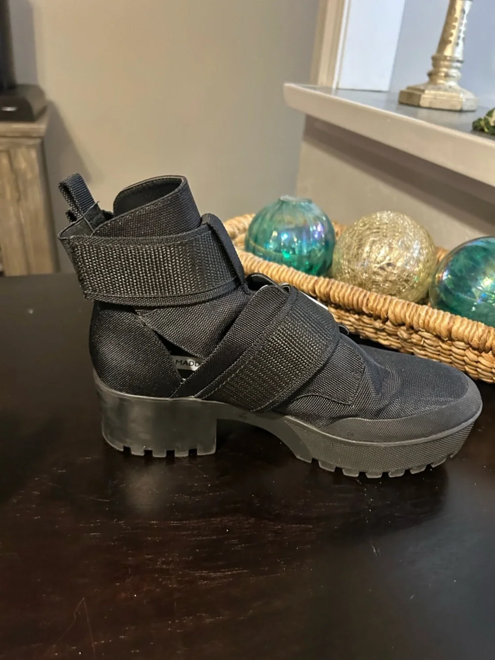 Steve Madden Black Graden Platform Buckle Cutout Chunky Boots Size 8
